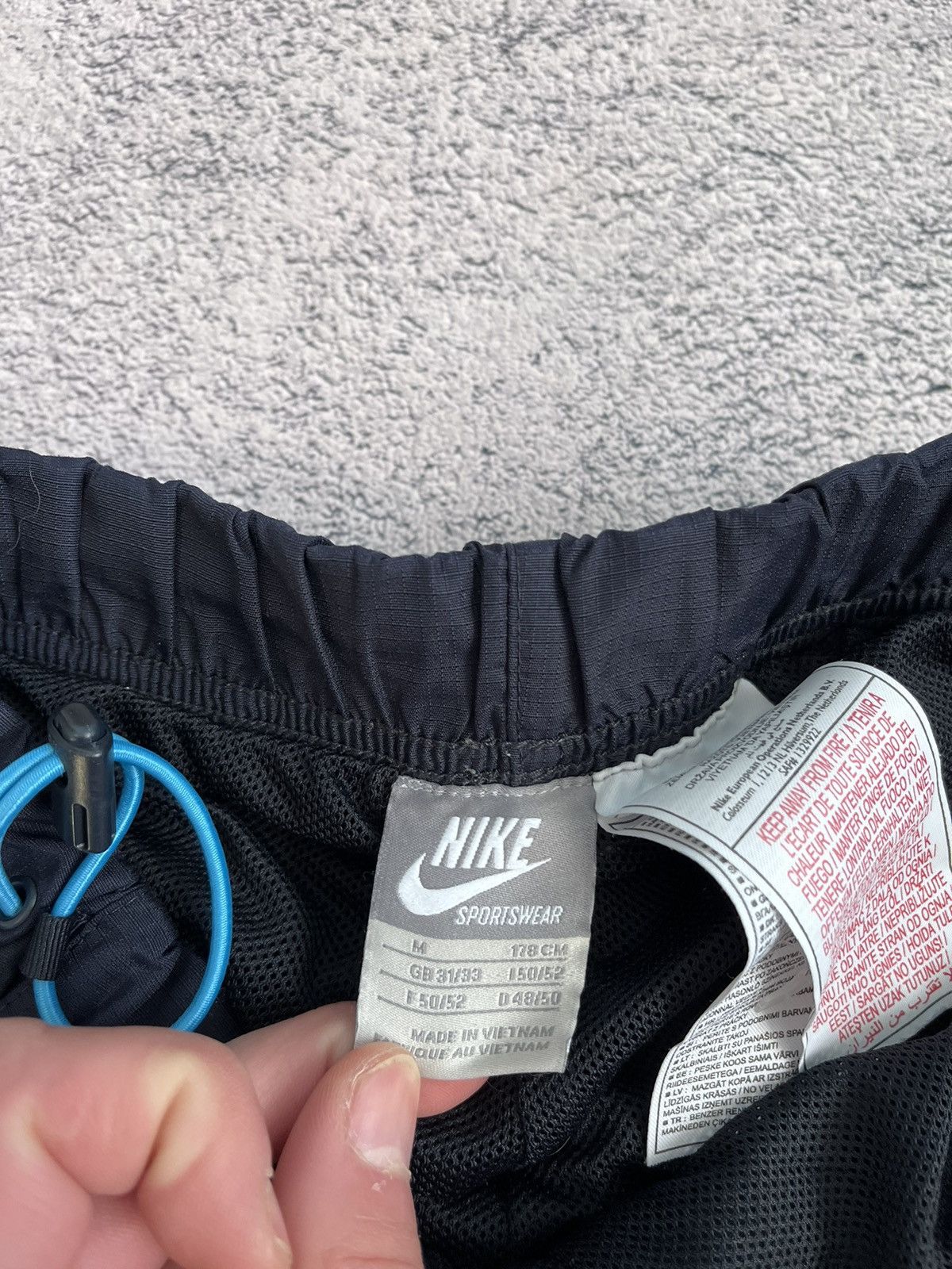 Nike Nike Men’s Track Pants Nylon Vintage Sportswear Blue Size M Size US 32 / EU 48 - 3 Thumbnail