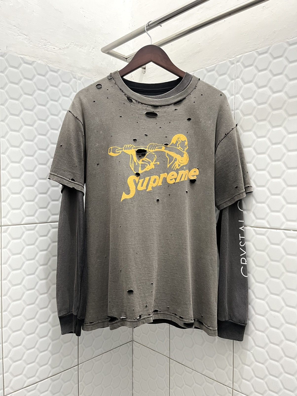 Supreme Vintage Supreme Thrashed Tee Size US M / EU 48-50 / 2 - 1 Thumbnail