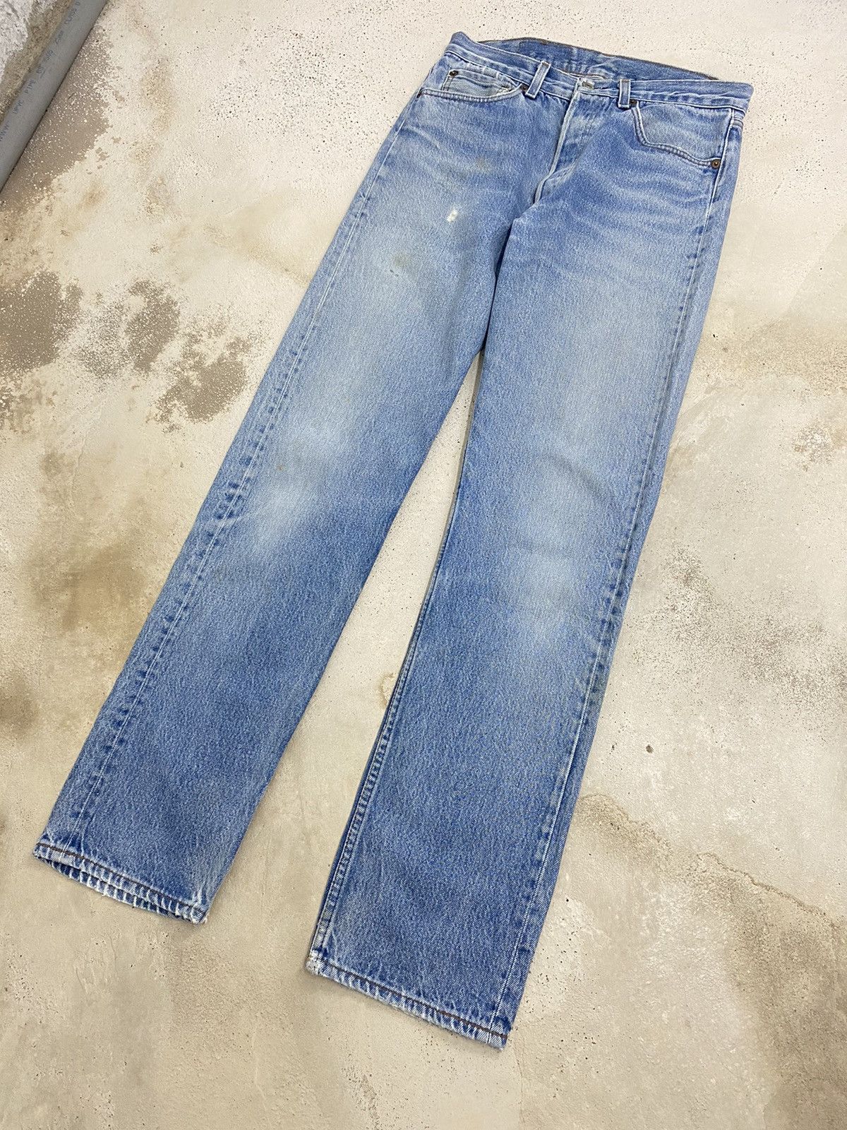 Japanese Brand × Levi's × Vintage Vintage 80s Levis 501 Denim Button Fly 546 Light Blue Size US 30 / EU 46 - 3 Thumbnail