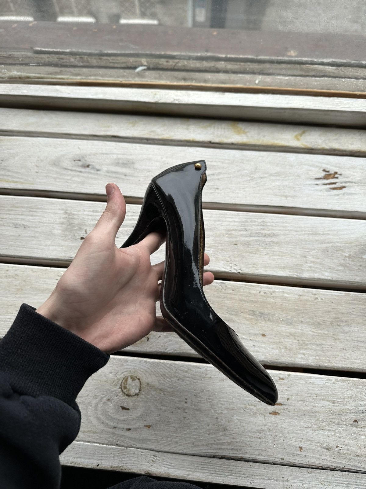 Bally LUXURY 🚨 BALLY VNTG HEELS WOMEN BLACK GOLD LUXURY RARE Size US 8 / IT 38 - 3 Thumbnail
