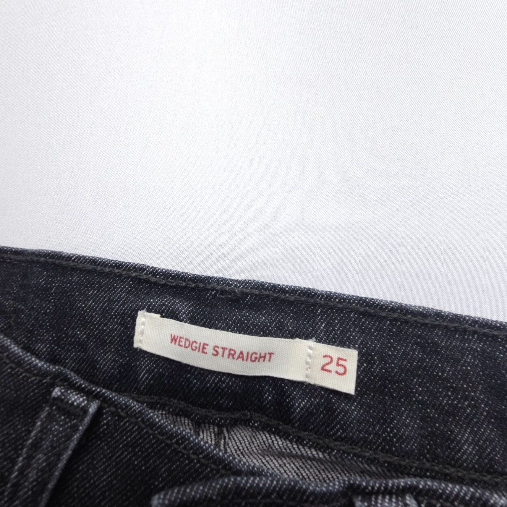 Levi's VINTAGE Levi's Wedgie Straight Jeans Womens 25 Black Button Fly Stretch Denim Size 42" / US 20 - 3 Thumbnail