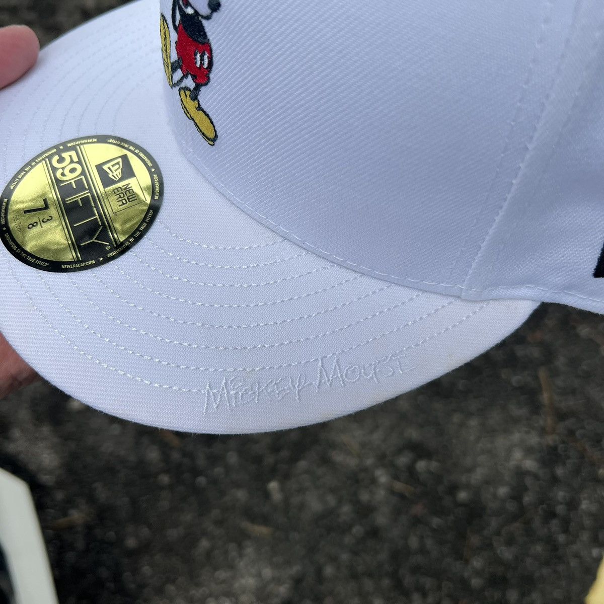 New Era Disney Mickey Mouse Size 7 3/8 Size ONE SIZE - 2 Thumbnail