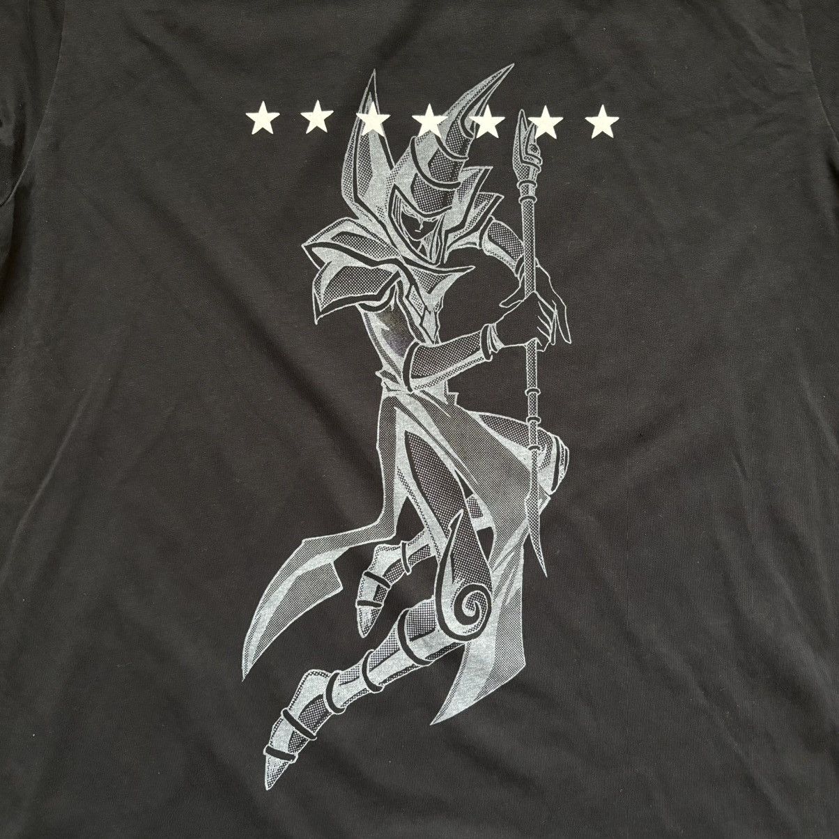 Hysteric Glamour × Japanese Brand × Uniqlo Vintage Manga Unqilo X Yu Gi Oh Card Dark Magician T shirt Size US M / EU 48-50 / 2 - 2 Thumbnail