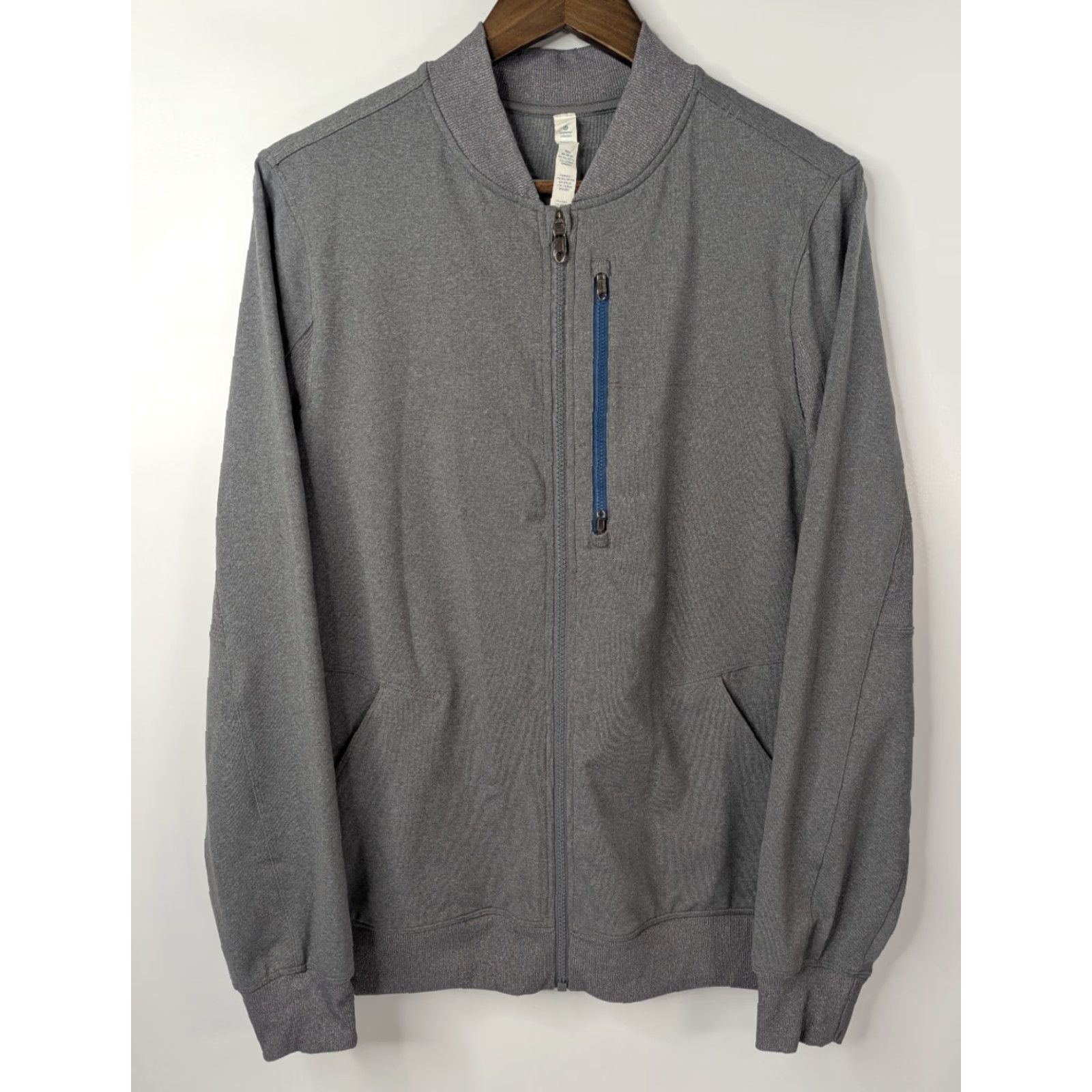 Lululemon Lululemon Six Pack Jacket Mens Size M Grey Full Zip Stretch Track Long Sleeve Activewear Jacket M Grey Six Pack Size US M / EU 48-50 / 2 - 2 Thumbnail
