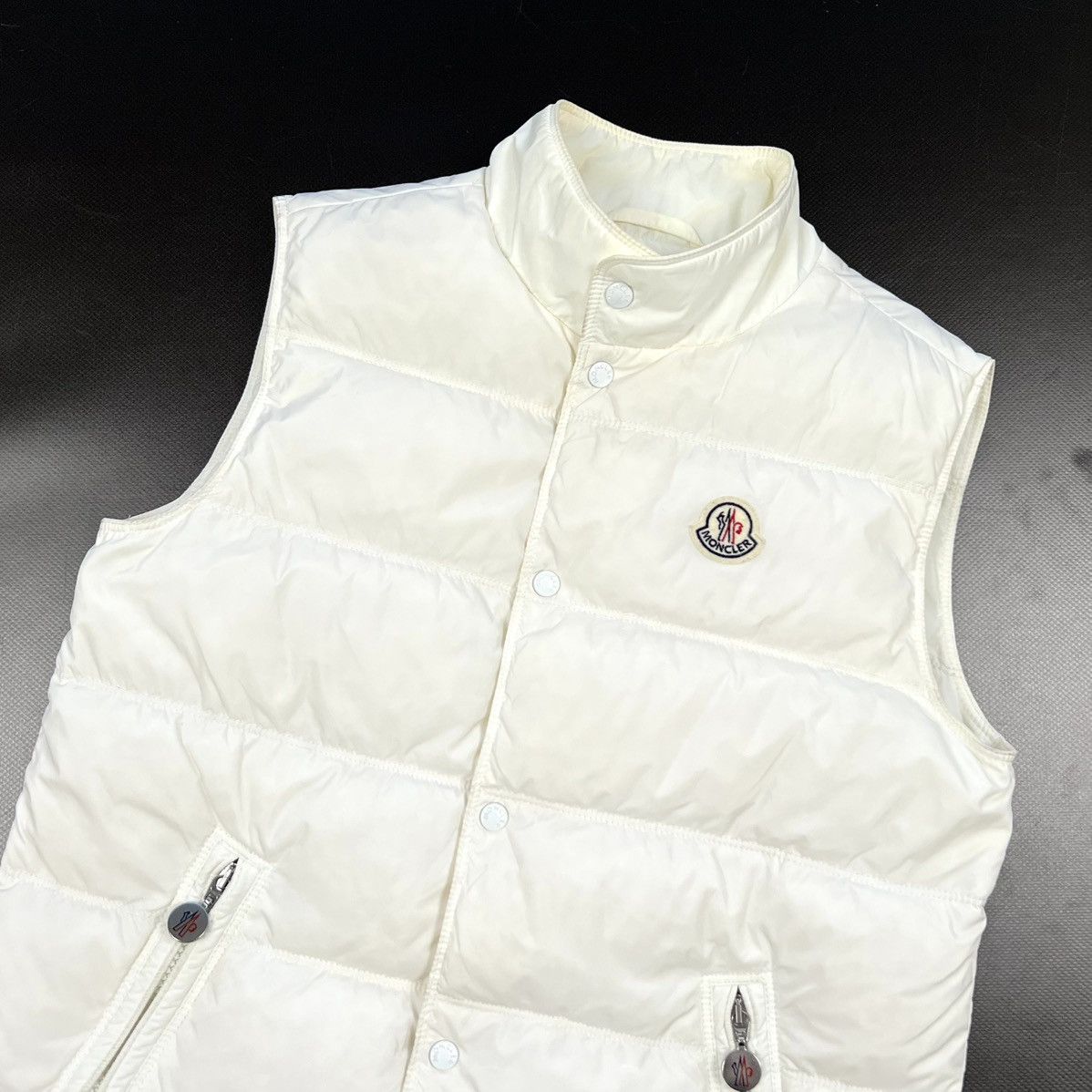 Moncler Auth Women’s Moncler White Casual Puffer Vest - 164cm - Xs/S Size XS / US 0-2 / IT 36-38 - 7 Thumbnail