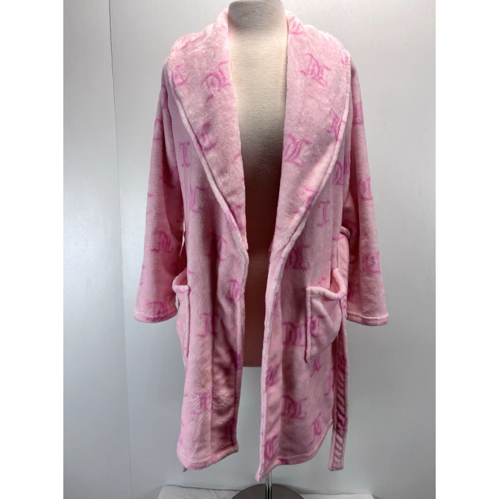 Juicy Couture VINTAGE Juicy Couture Fuzzy Bath Robe S/M Pink Belted Spellout Womens Size ONE SIZE - 6 Thumbnail
