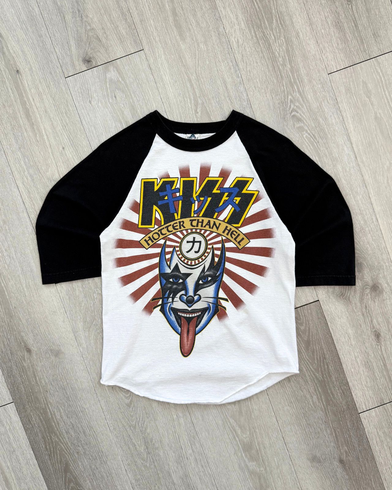 KISS Vintage KISS Hotter Than Hell Raglan 3/4 Sleeve Shirt Small Size US S / EU 44-46 / 1 - 1 Thumbnail