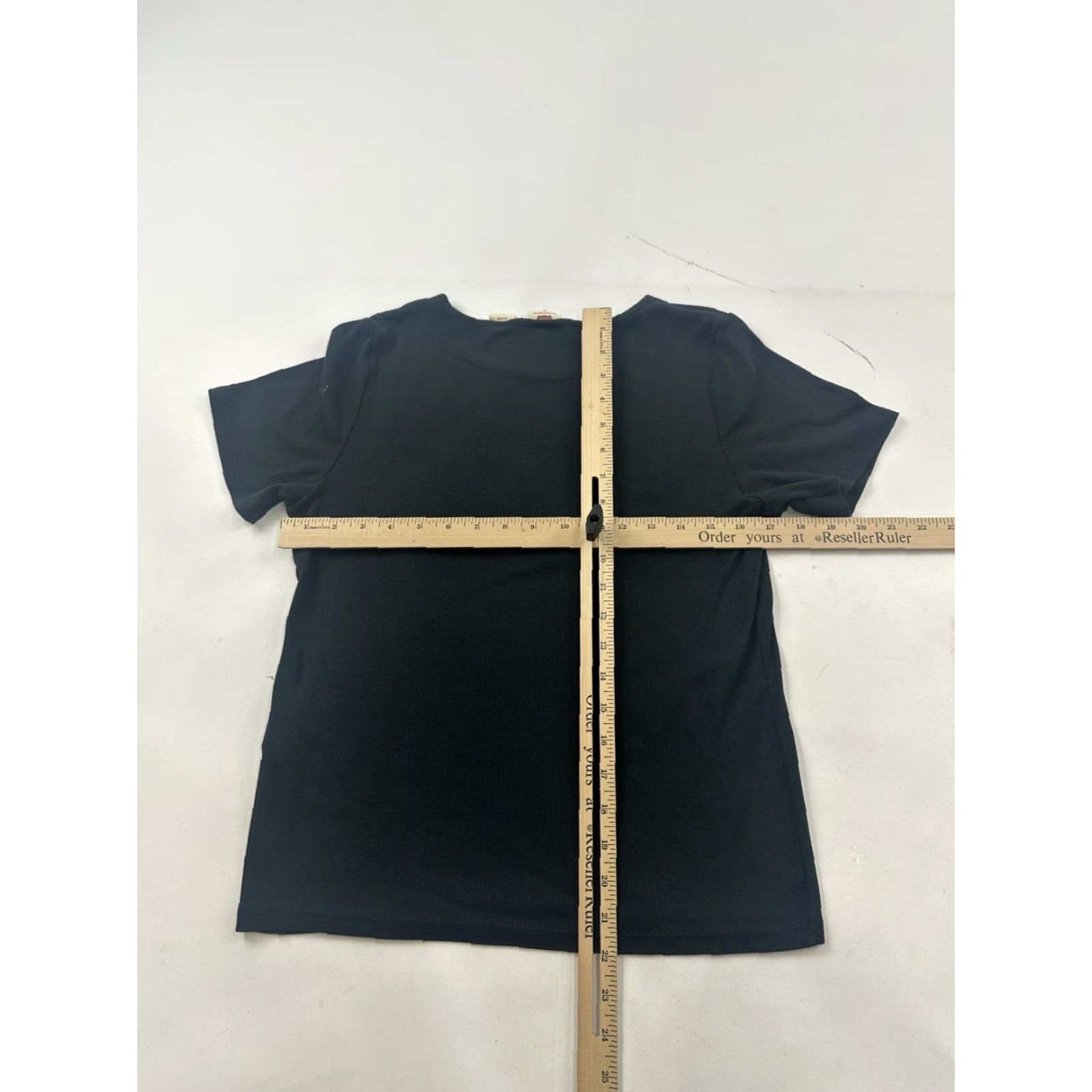 Levi's Levi's Women's Black Ribbed Cotton Short Sleeve Pullover T-Shirt XL Classic Casual Size XL / US 12-14 / IT 48-50 - 4 Thumbnail