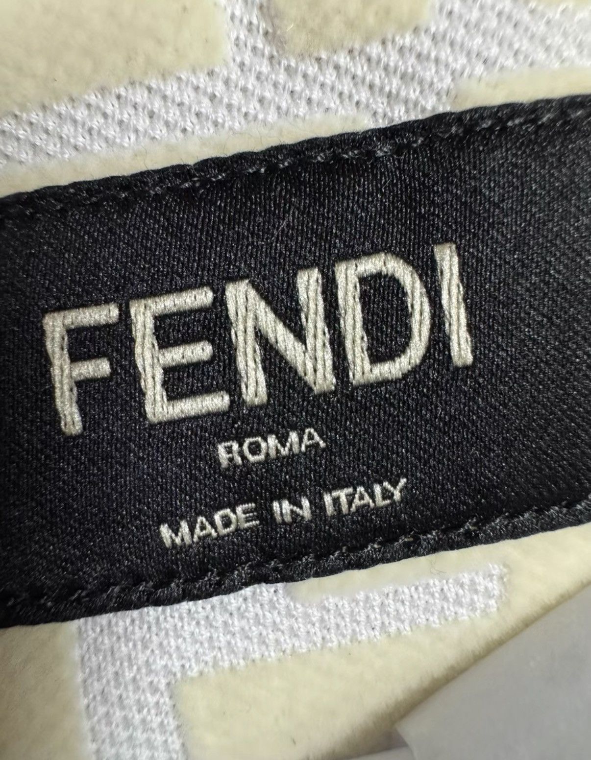Fendi Fendi All-over FF Flocked Knit T-shirt K37 Size US XL / EU 56 / 4 - 5 Thumbnail