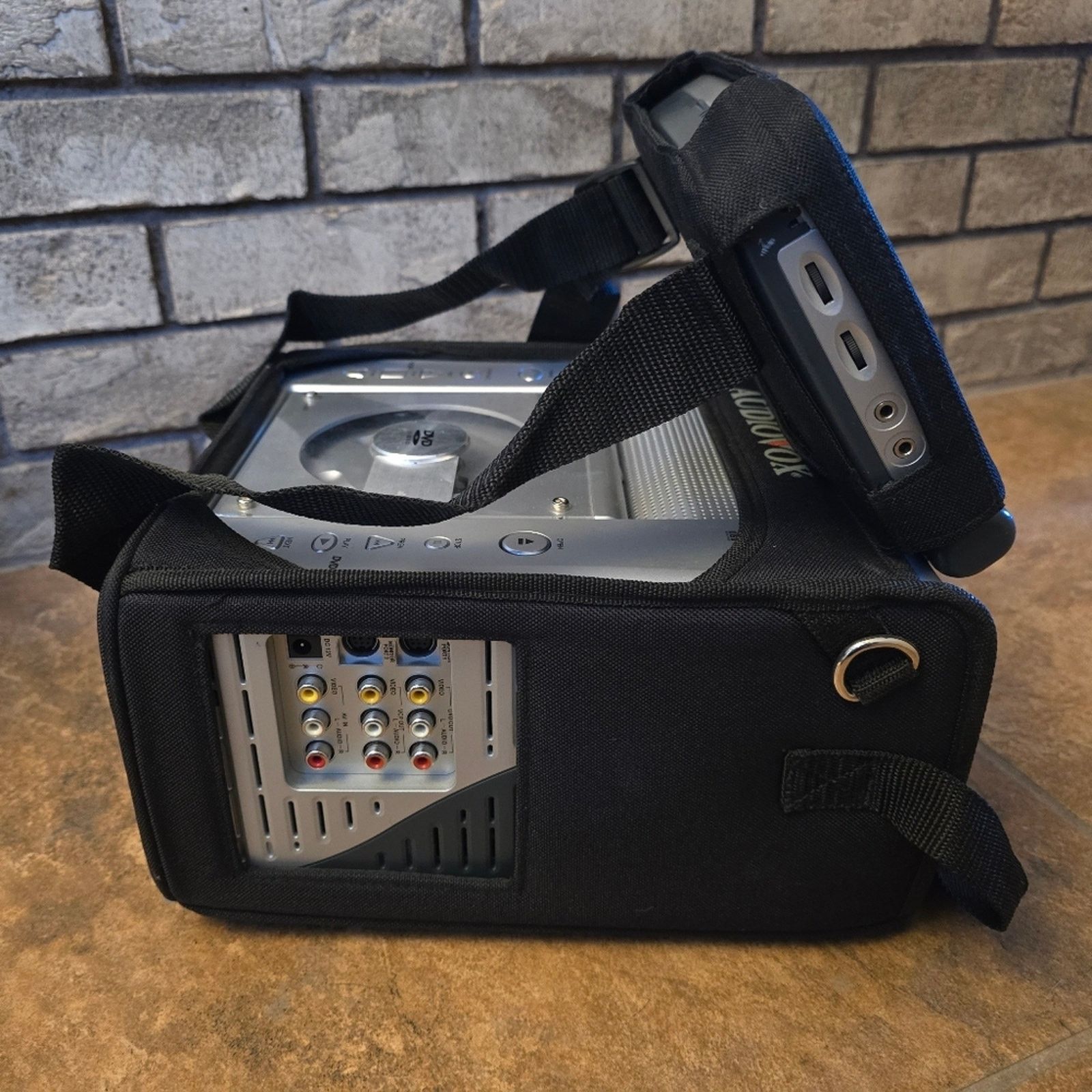 Other Silver | AUDIOVOX | Video In A Bag System 11 Bundle Size ONE SIZE - 3 Thumbnail