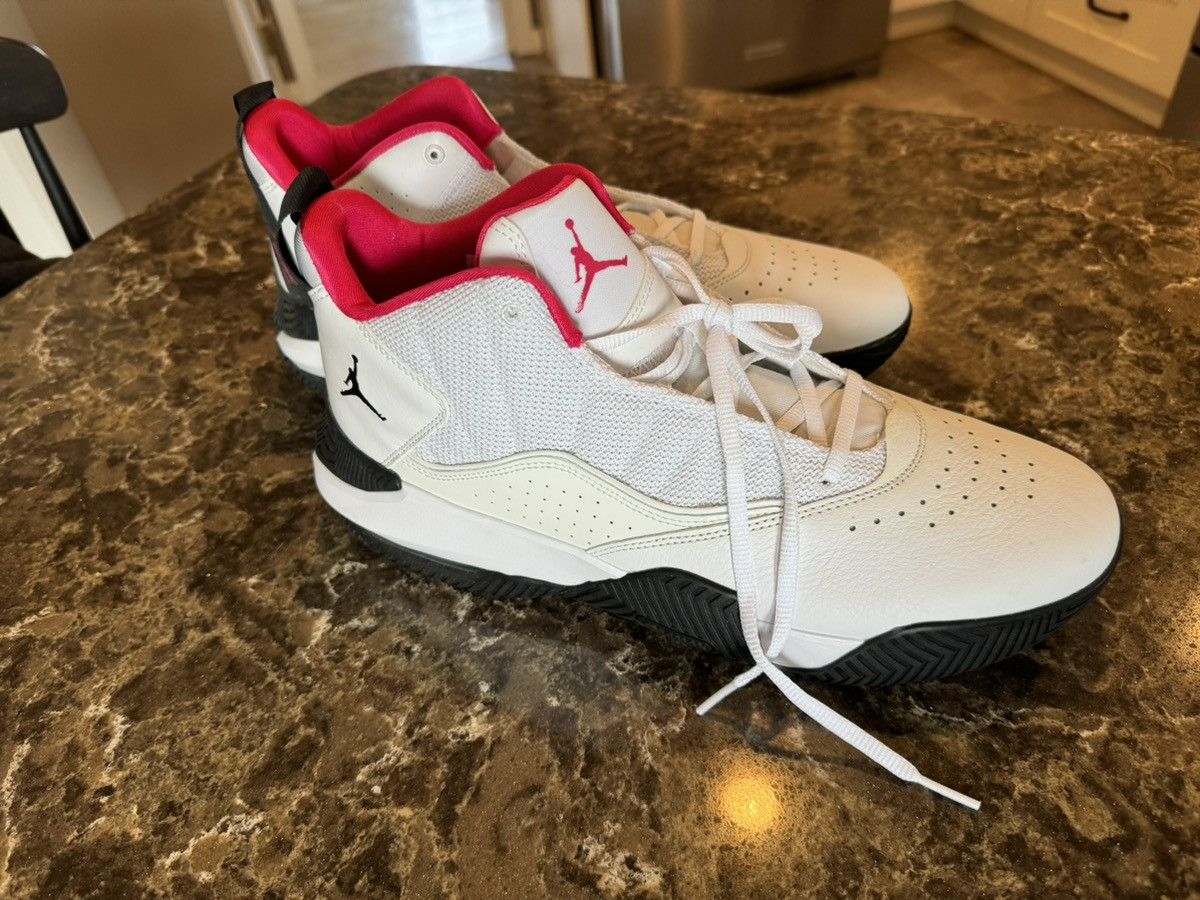 Jordan Brand MINT NEW AIR JORDANS Size US 12 / EU 45 - 5 Thumbnail