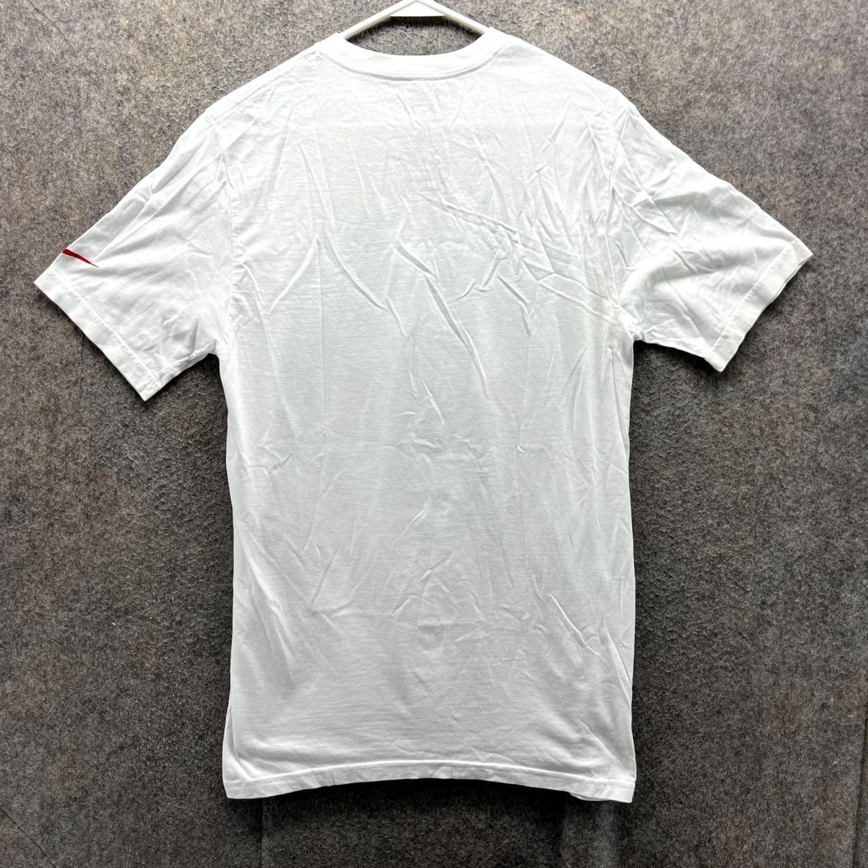 Nike Nike Shirt Men Small White Crewneck New England Patriots 1979 Retro Vintage Shirt Mens Small White Nike Crewneck Patriots 1979 Retro Size US S / EU 44-46 / 1 - 2 Thumbnail