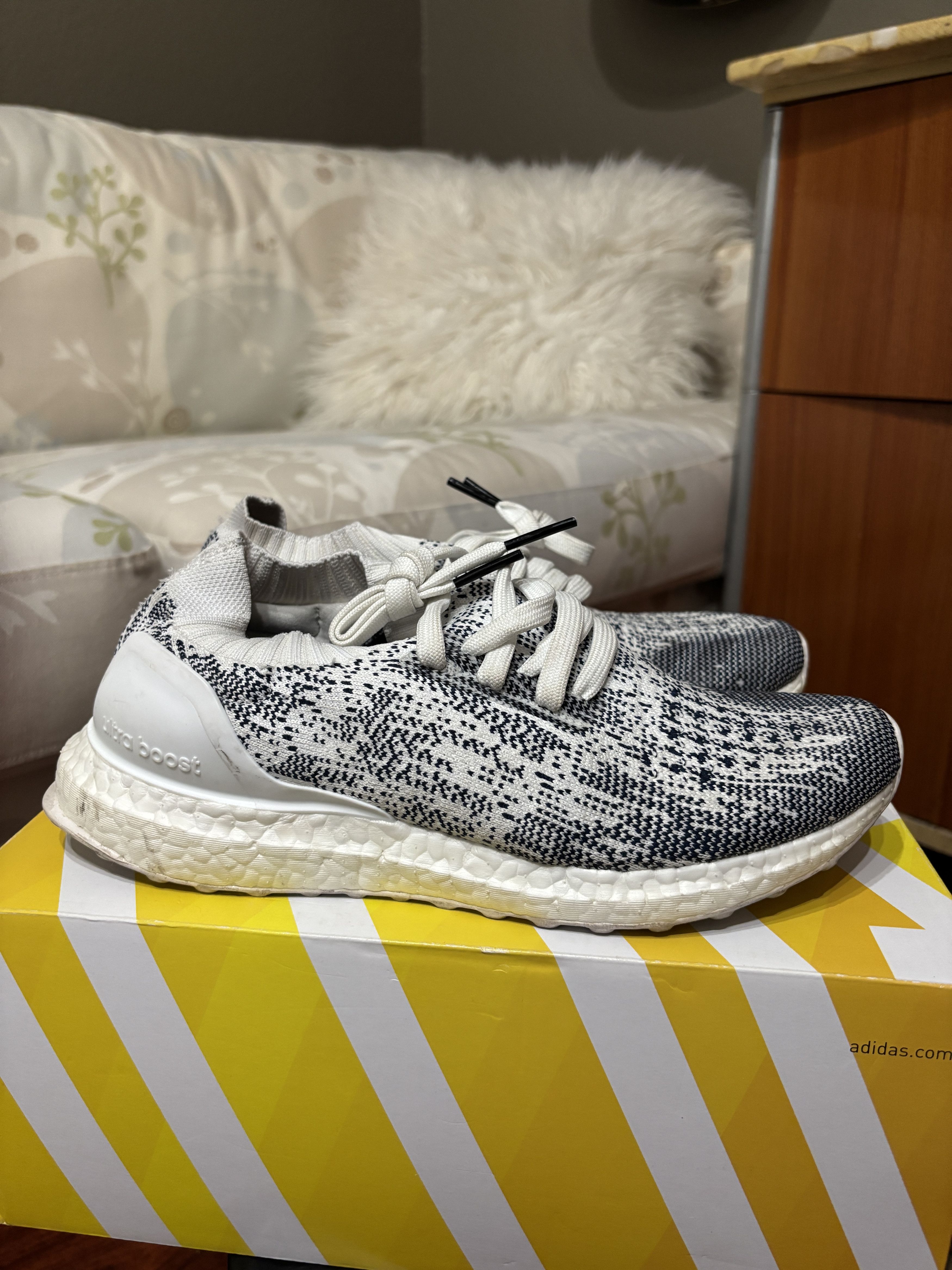 Adidas adidas Ultra Boost Uncaged Size US 7 / EU 40 - 2 Thumbnail