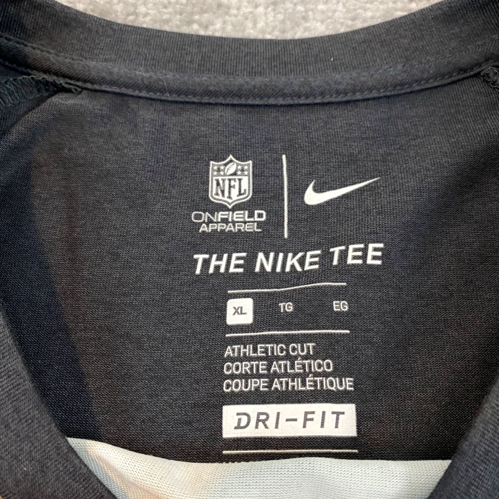 Nike Nike Shirt Mens XL Dri-Fit Football Carolina Panthers Salute To Service On-Field Size US XL / EU 56 / 4 - 3 Thumbnail