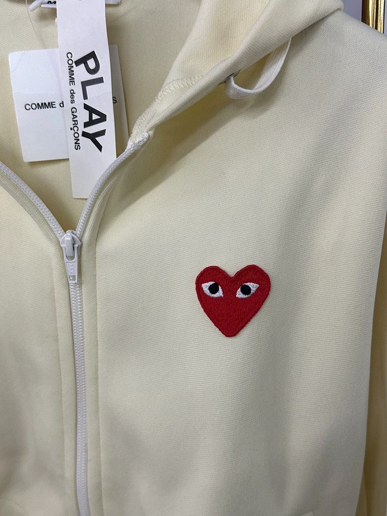 Comme des Garcons Comme des Garcons Yellow zipper hooded sweater coat Size M / US 6-8 / IT 42-44 - 2 Thumbnail