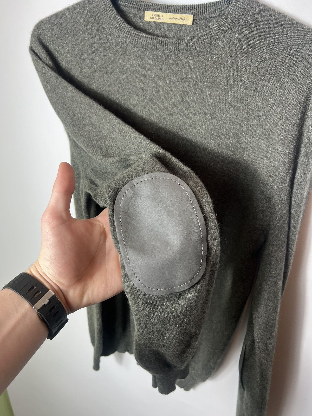 Maurizio Baldassari Maurizio Baldassari Lightweight Cashmere Sweater Size S Size US S / EU 44-46 / 1 - 4 Thumbnail