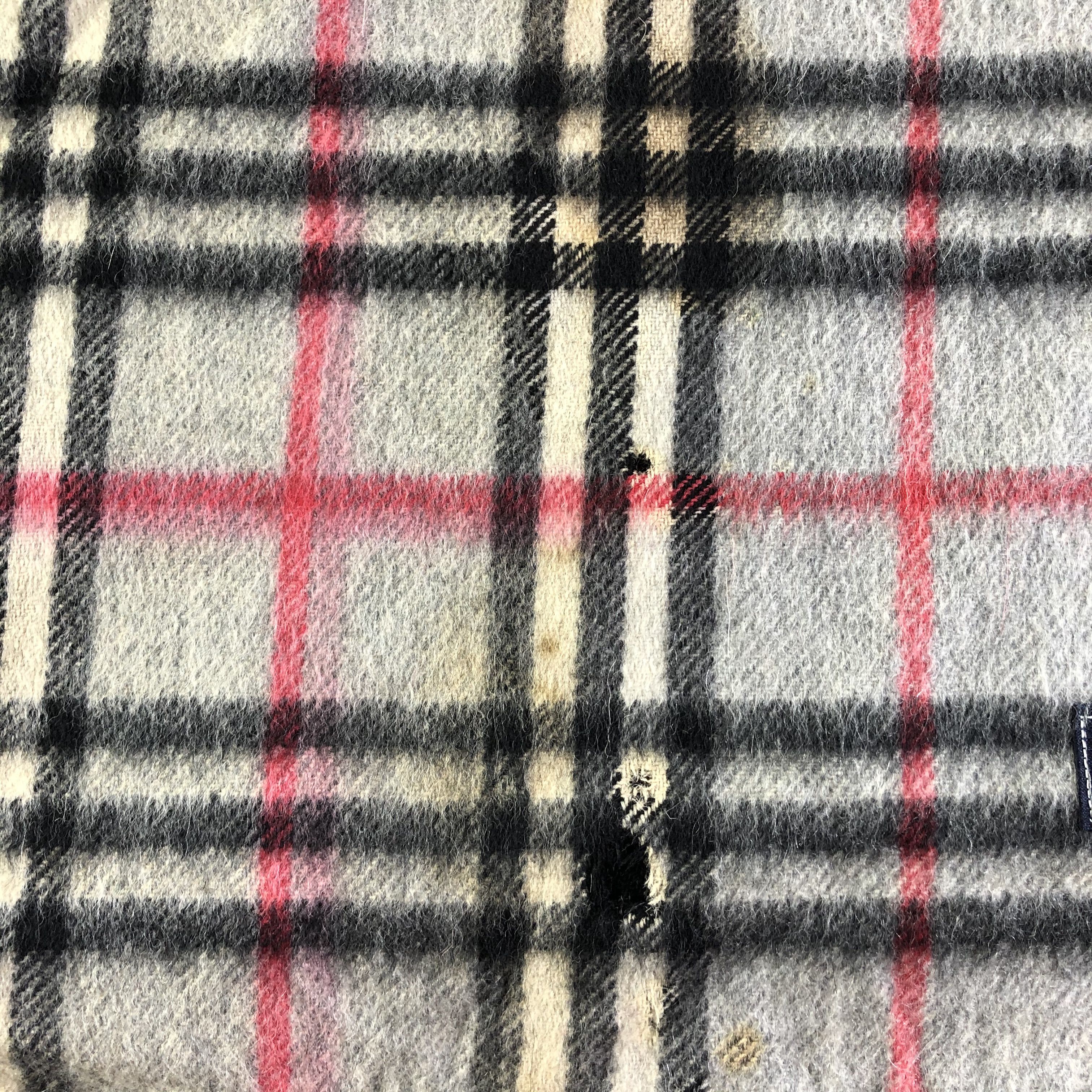Burberry Burberry Cashmere Scarf / Muffler / Neckwear P589 Size ONE SIZE - 6 Thumbnail