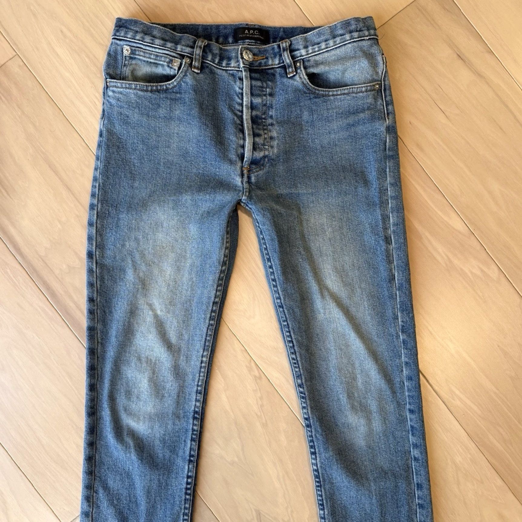 Denime APC Jeans 28 Blue Medium Wash Denim Japan Button Fly Streetwear New York Jeans Mens 28 Regular Straight Denim Western Logo Vintage? Size US 28 / EU 44 - 3 Thumbnail