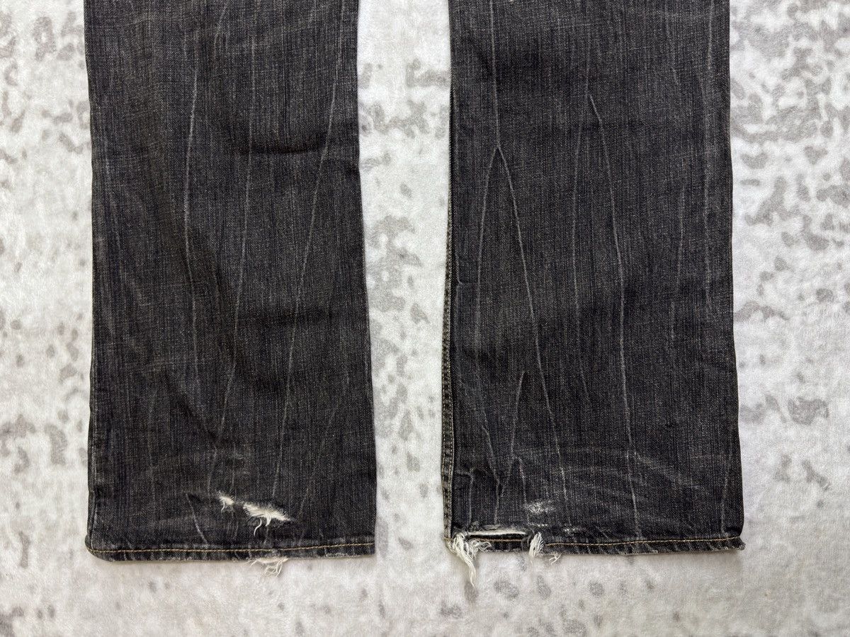 Japanese Brand Vintage UJ Jeans Buckle Back Claw Mark Distressed Denim Size US 33 - 13 Thumbnail