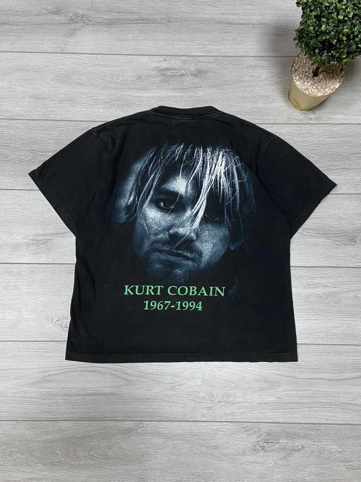 Nirvana Vintage Kurt Cobain 1967-1994 single Nirvana Black Band Tee Size US L / EU 52-54 / 3 - 7 Thumbnail