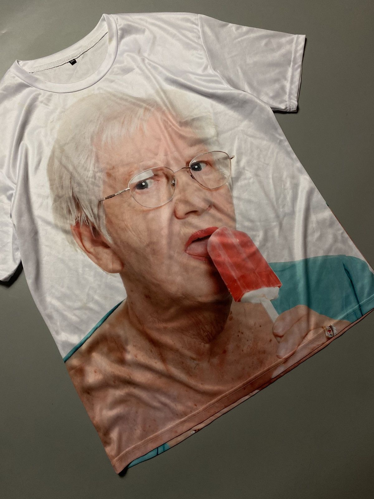 Vintage 🔥 Y2K T-shirt GRANDMA PRINT OPIUM Vintage Size US XL / EU 56 / 4 - 2 Thumbnail