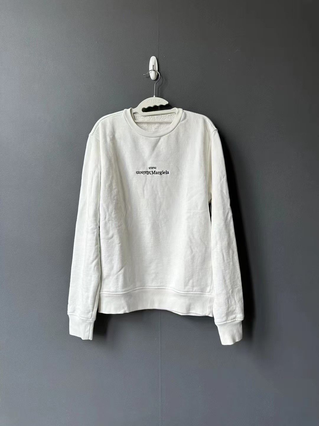 Maison Margiela Maison Margiela Reverse logo sweatshirt 2501-Nextarrow Size US S / EU 44-46 / 1 - 1 Thumbnail