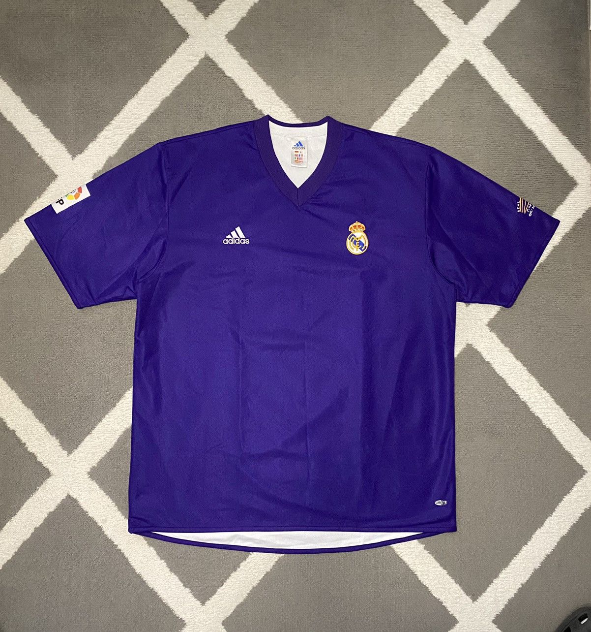 Adidas × Vintage Vintage 2001-02 Adidas Real Madrid Third Shirt Reversible Size US XL / EU 56 / 4 - 1 Thumbnail