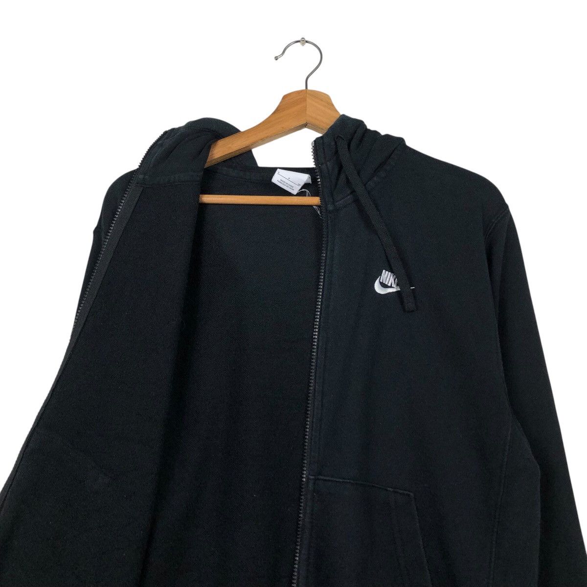 Nike Nike Vintage Black Zip Hoodie – Minimal Swoosh Essential Size US S / EU 44-46 / 1 - 14 Thumbnail