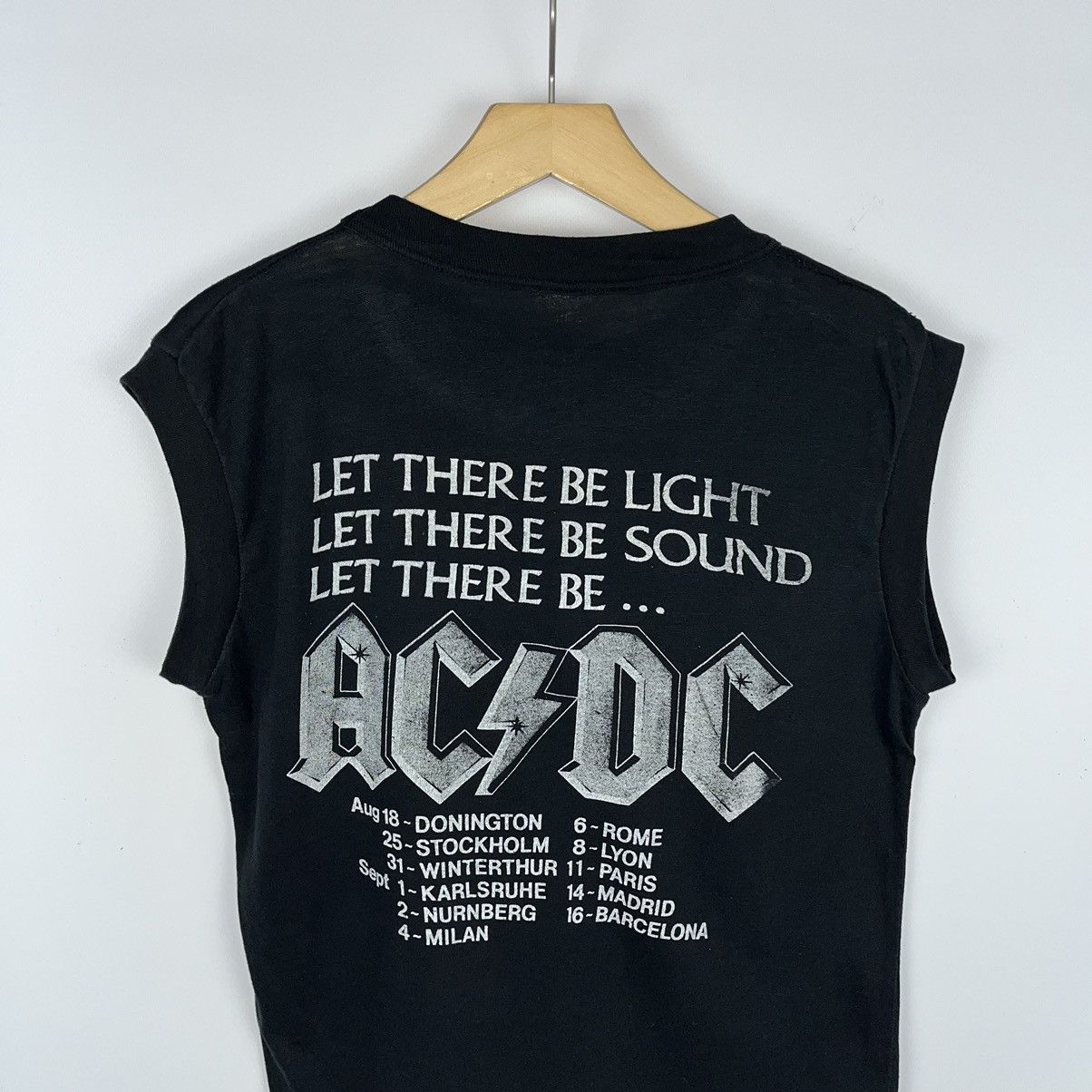 Band Tees Vintage AC/DC “the switch is on” rock band tank top 1984 Size US L / EU 52-54 / 3 - 11 Thumbnail