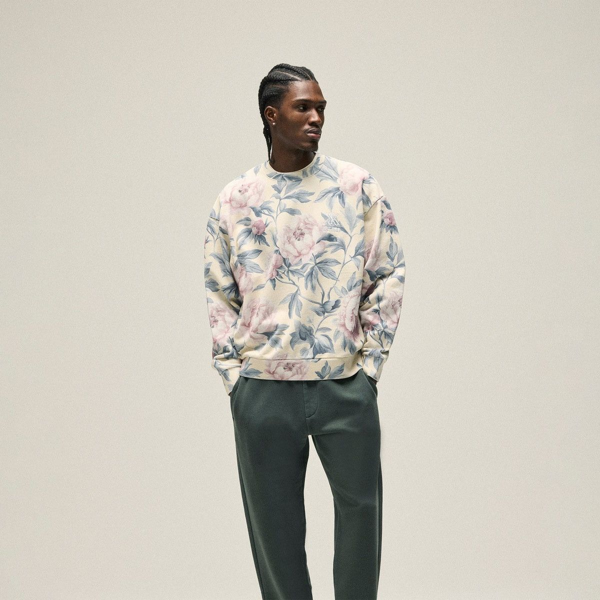 Kith Kith Peony Nelson Crewneck Sweatshirt in Sandrift Size XL Size US XL / EU 56 / 4 - 2 Thumbnail