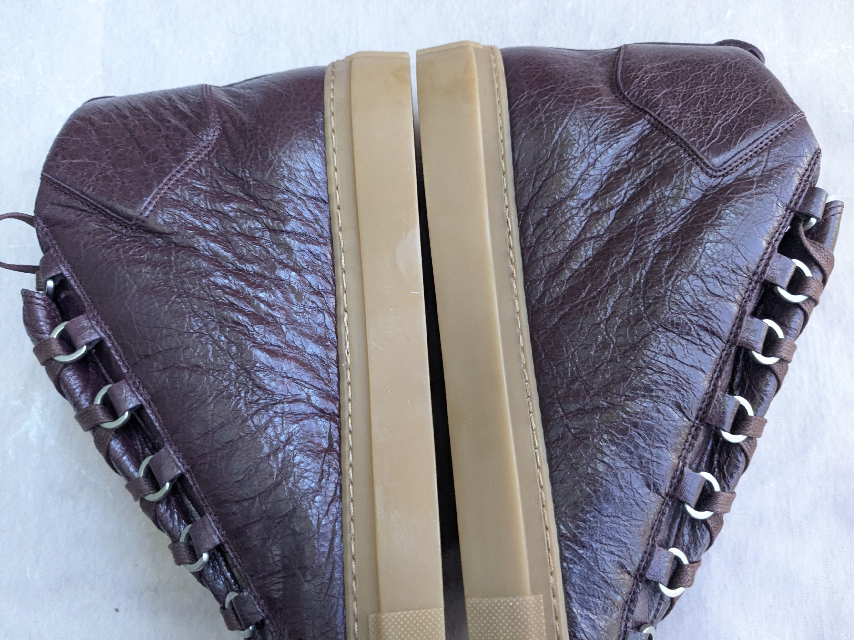 Balenciaga Balenciaga Arena Sneakers Burgundy Gum 9 High Tops Size US 9 / EU 42 - 11 Thumbnail