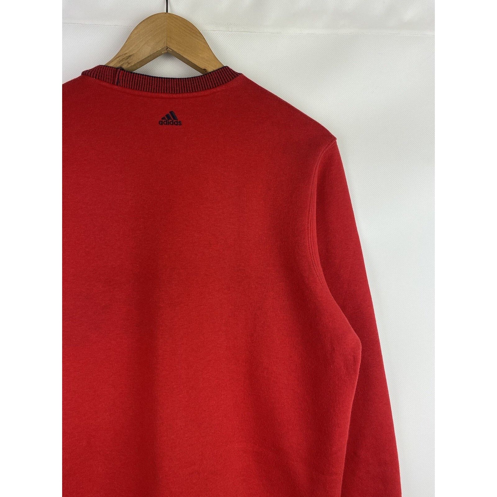 Adidas Adidas vintage big logo sweatshirt pullover size Xs / S Size US XS / EU 42 / 0 - 13 Thumbnail