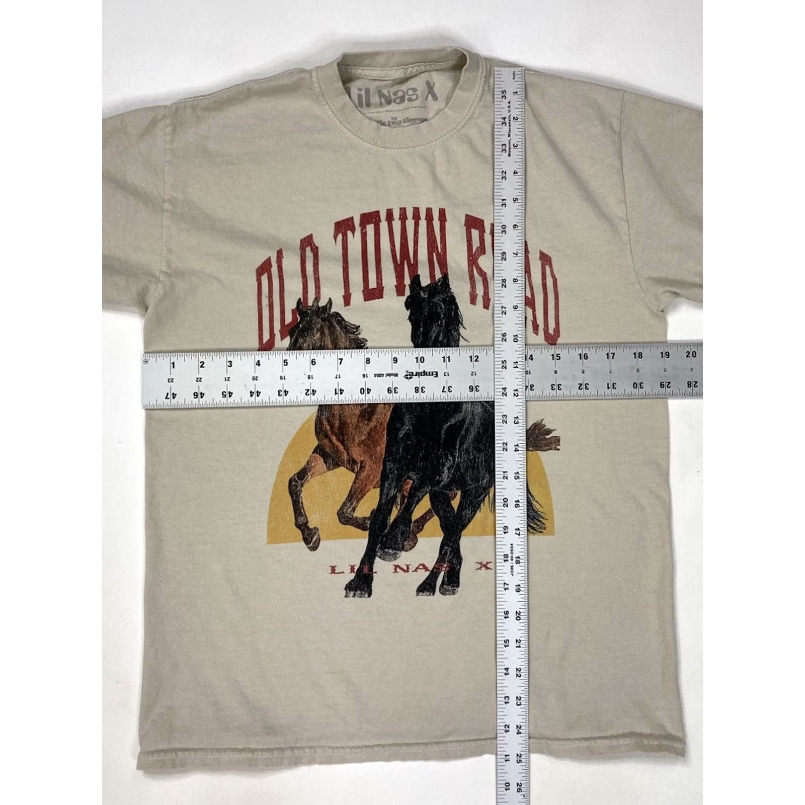Vintage Lil Nas X Graphic T-shirt Women Medium Beige Short Sleeve Music Shirt Ladies Crew Neck Vintage? Size M / US 6-8 / IT 42-44 - 5 Thumbnail
