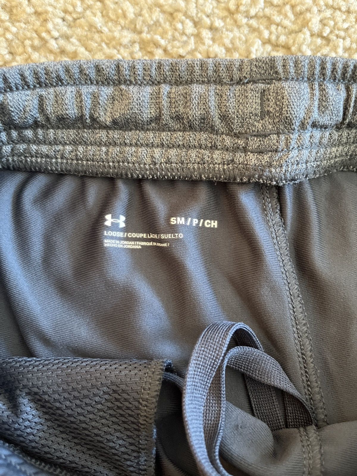 Under Armour Under Armor Grey Shorts Size US 30 / EU 46 - 4 Thumbnail