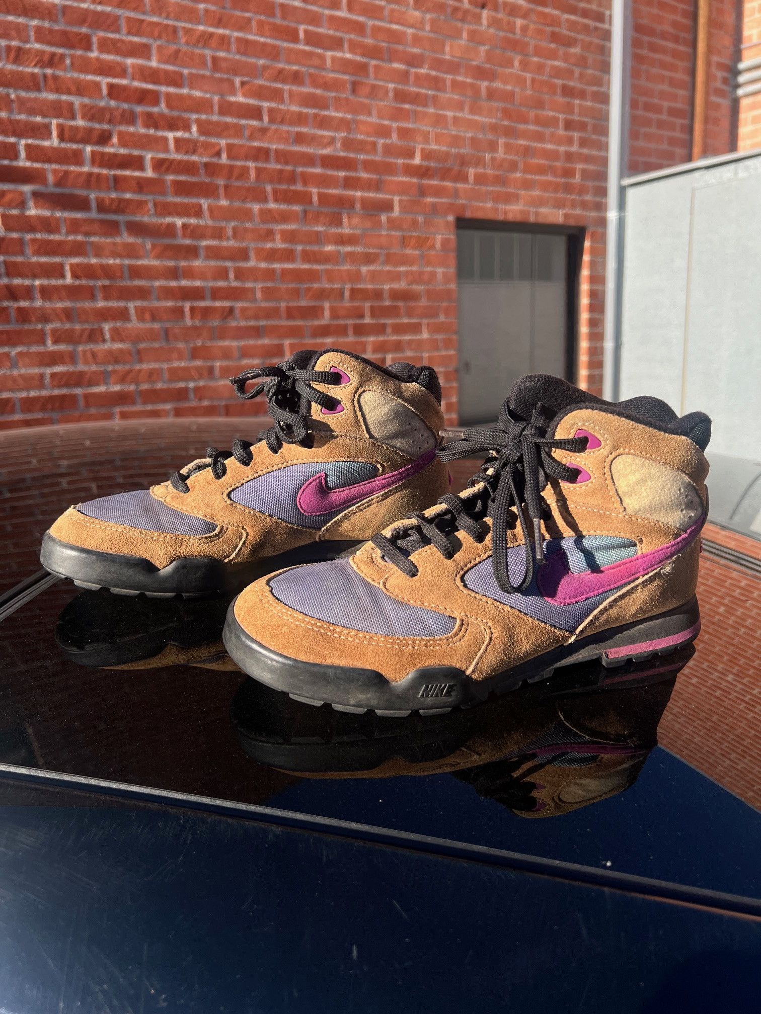 Nike hiking boots 90s hotsell