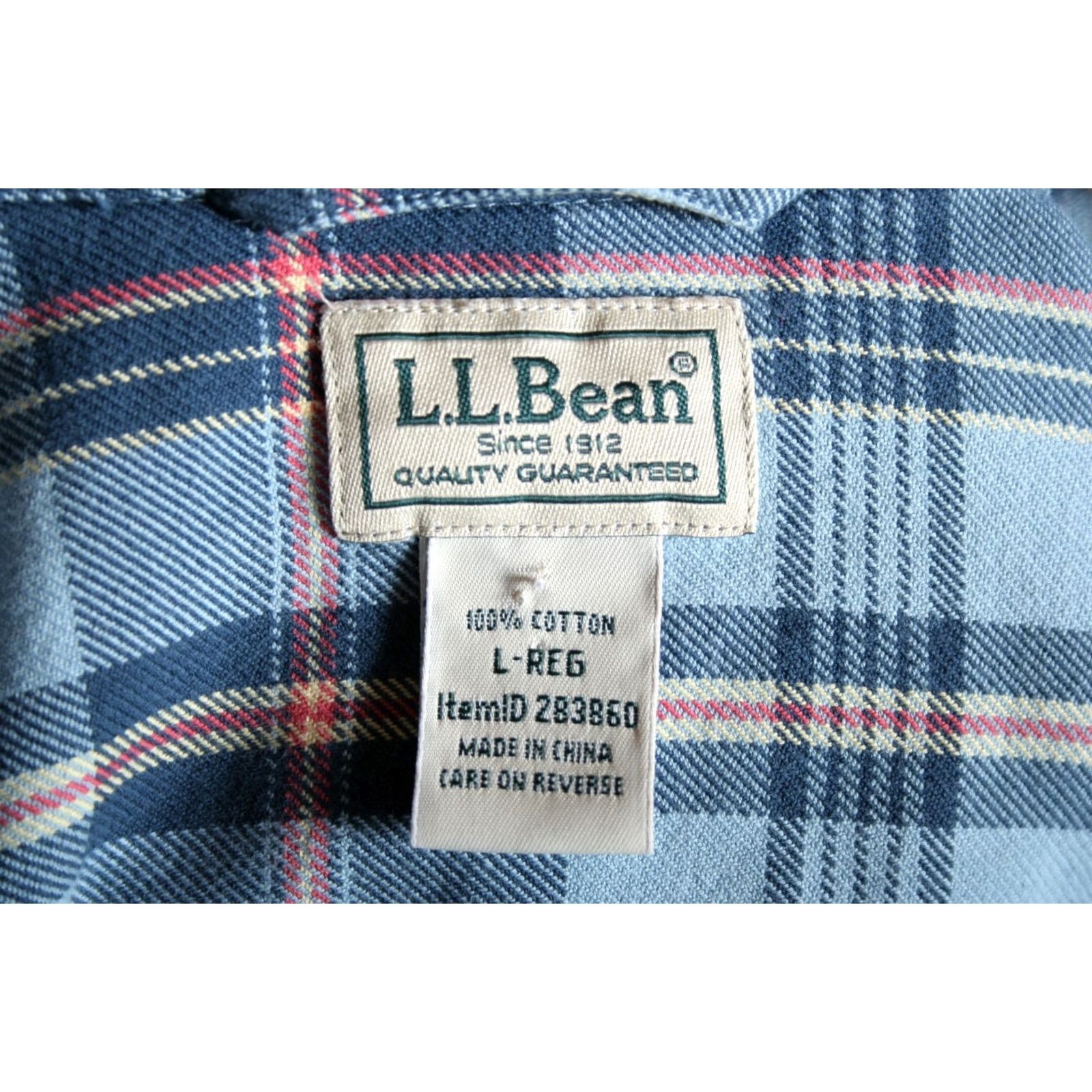 Vintage L.L. Bean Blue Plaid Midweight Cotton Button Front Shirt Sz. L Mens Shirt Regular Crew Neck? Size US L / EU 52-54 / 3 - 6 Thumbnail