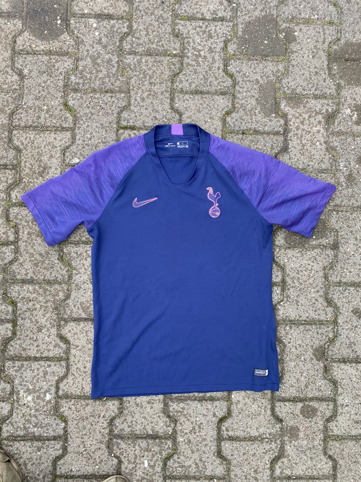 Nike × Vintage Vintage Nike Tottenham 2019/20 Soccer Jersey Size US M / EU 48-50 / 2 - 1 Thumbnail