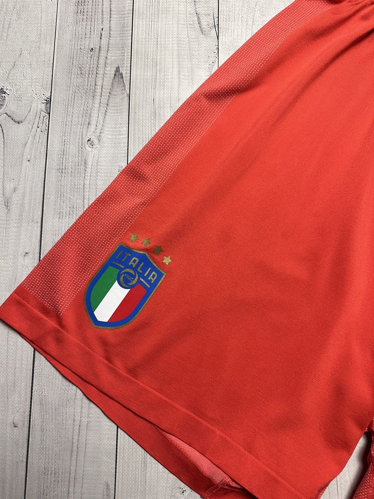 Puma × Vintage Vintage puma Italia soccer shorts size XL red Size US 36 / EU 52 - 2 Thumbnail