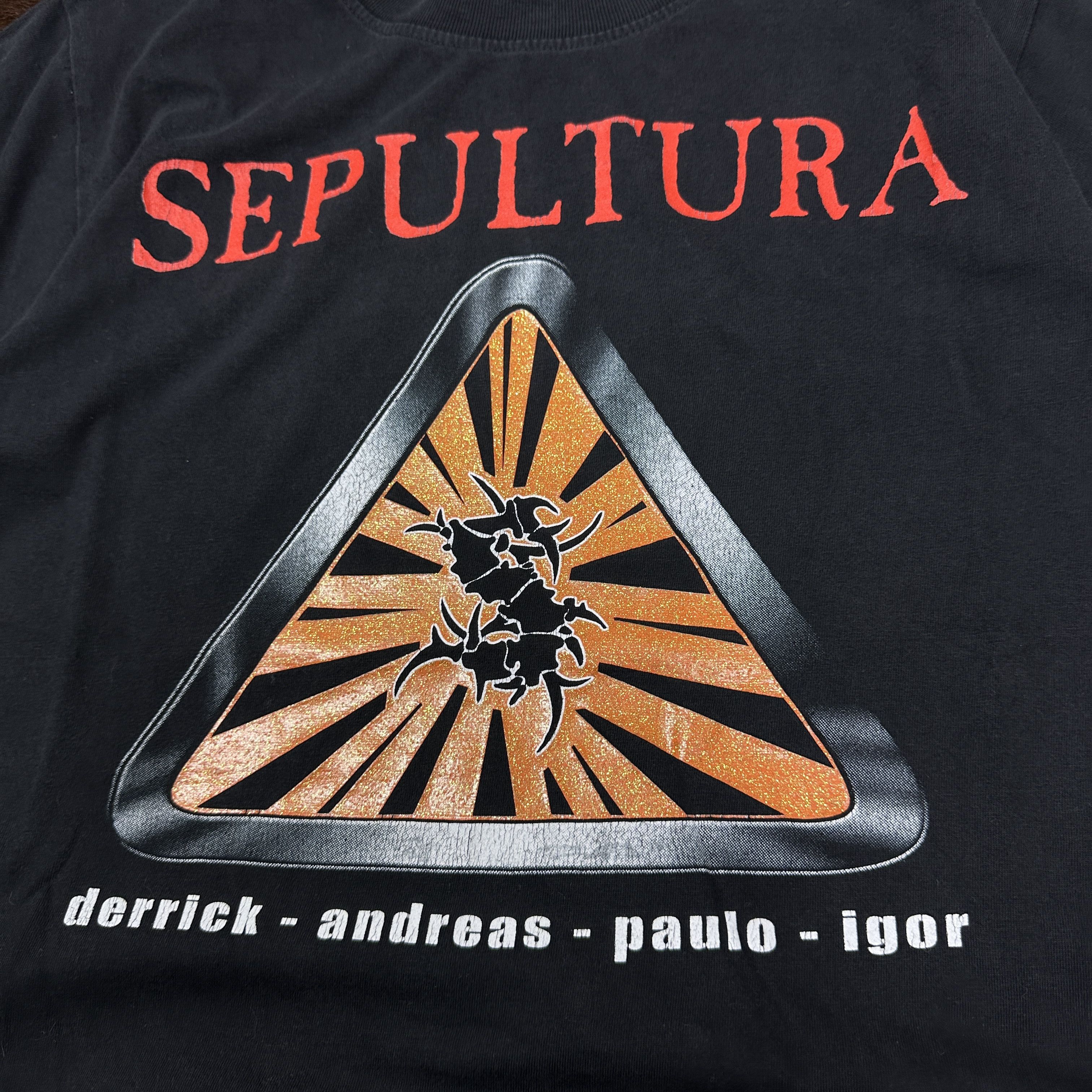 Vintage Vintage Avant Garde Printed Oversize Sepultura T-shirt 00s Size US M / EU 48-50 / 2 - 2 Thumbnail