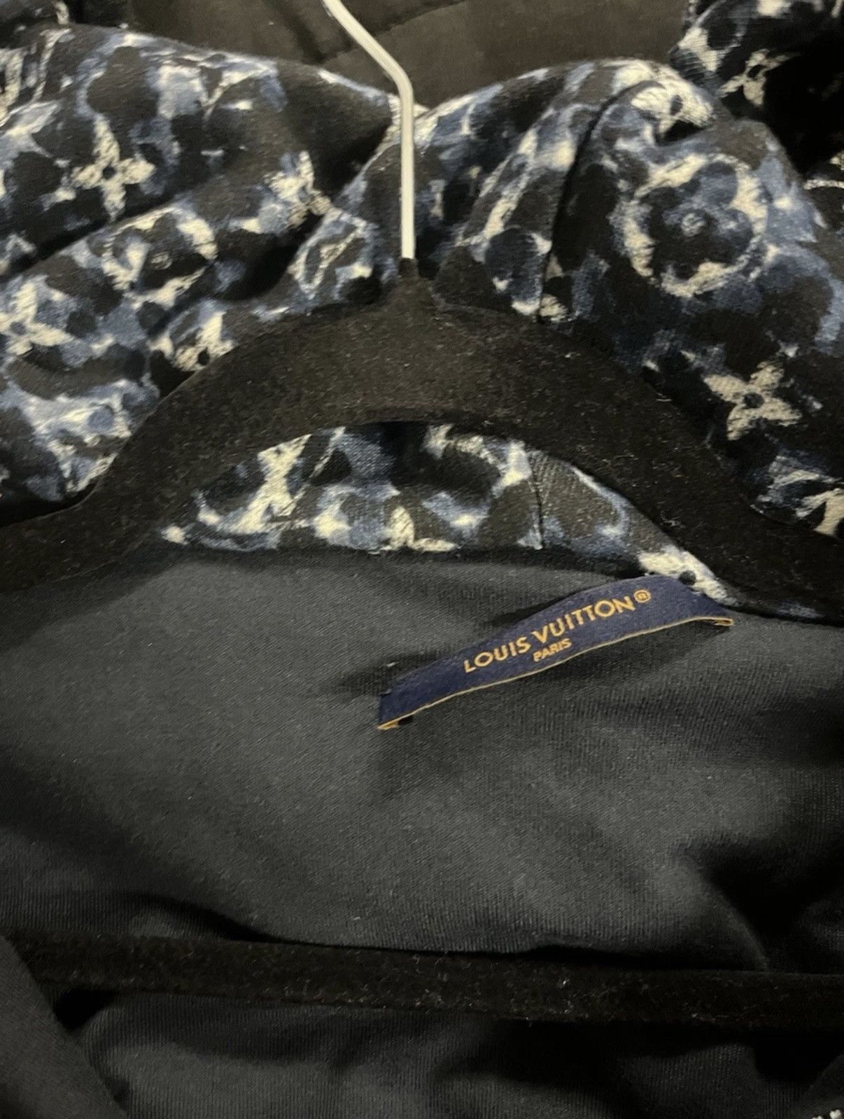 Louis Vuitton Louis Vuitton Sweatshirt/Hoodie Size US XL / EU 56 / 4 - 4 Thumbnail