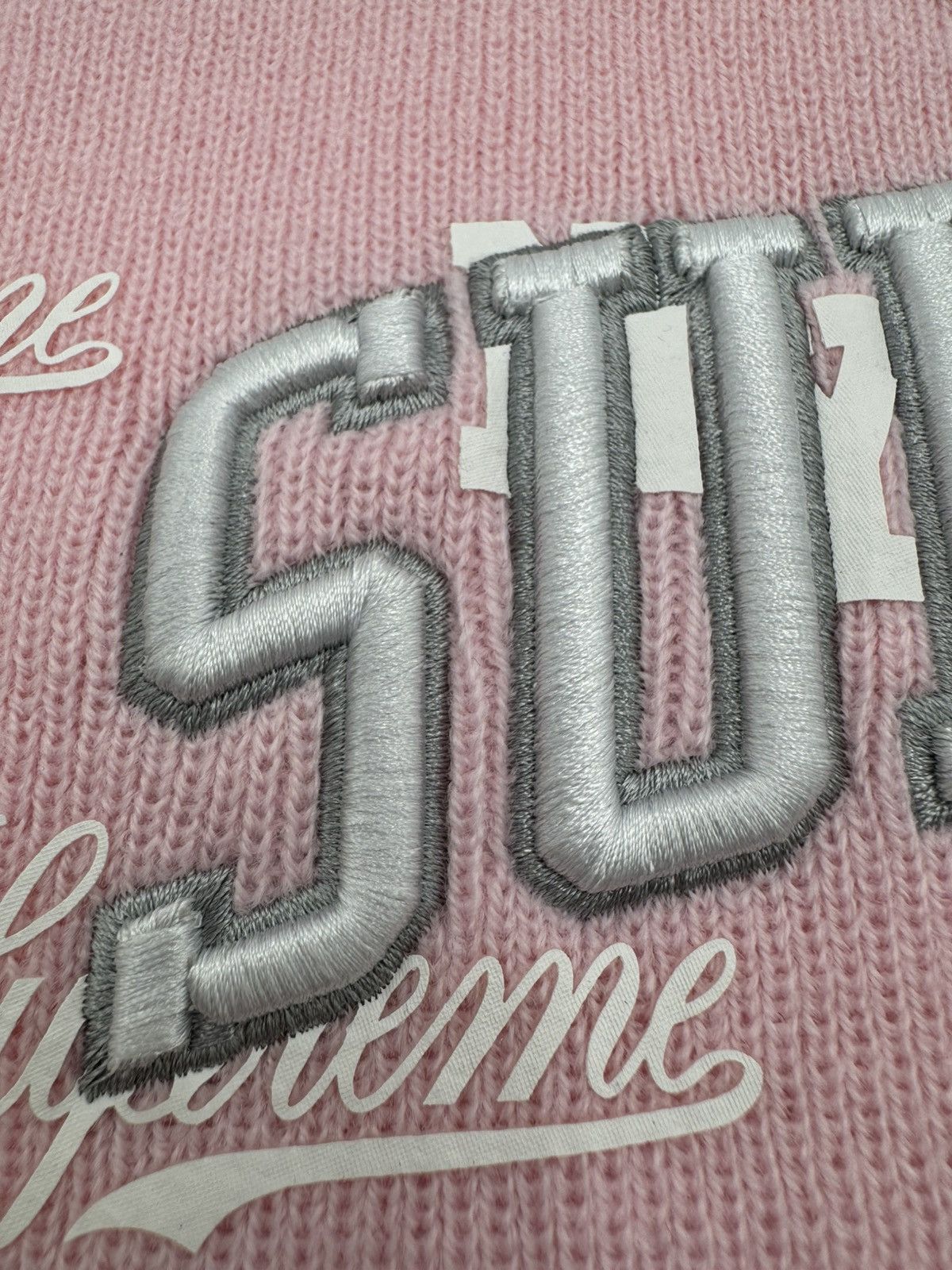 New Era × Supreme Supreme New Era Monogram Beanie Pink White Size ONE SIZE - 5 Thumbnail