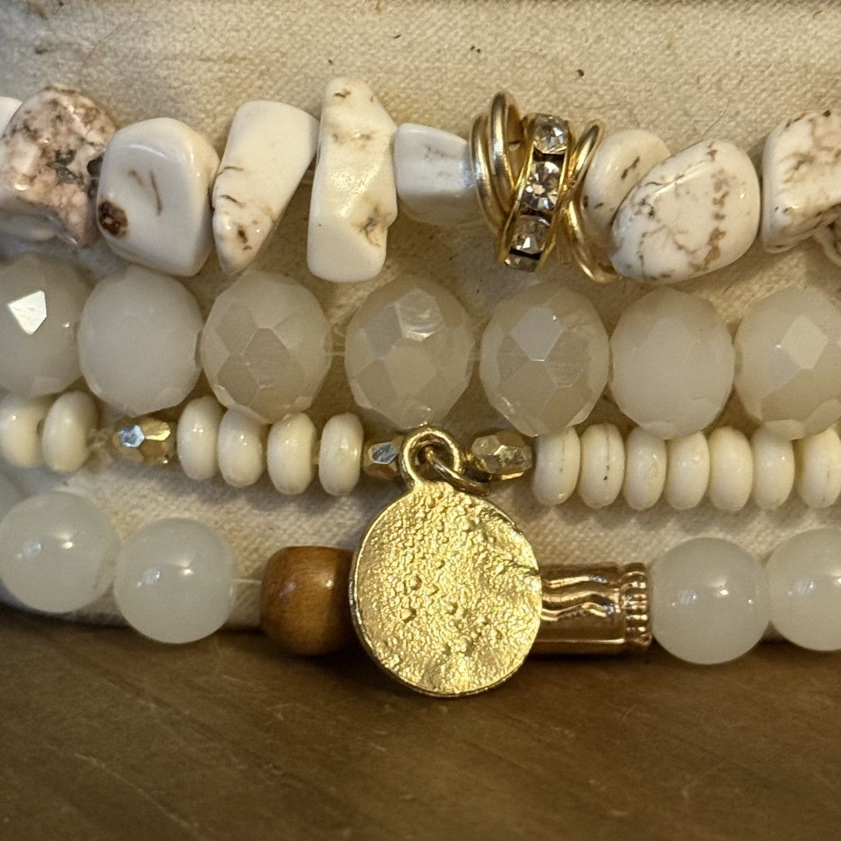 Other Boho mixed bead stretch bracelets Size ONE SIZE - 4 Thumbnail