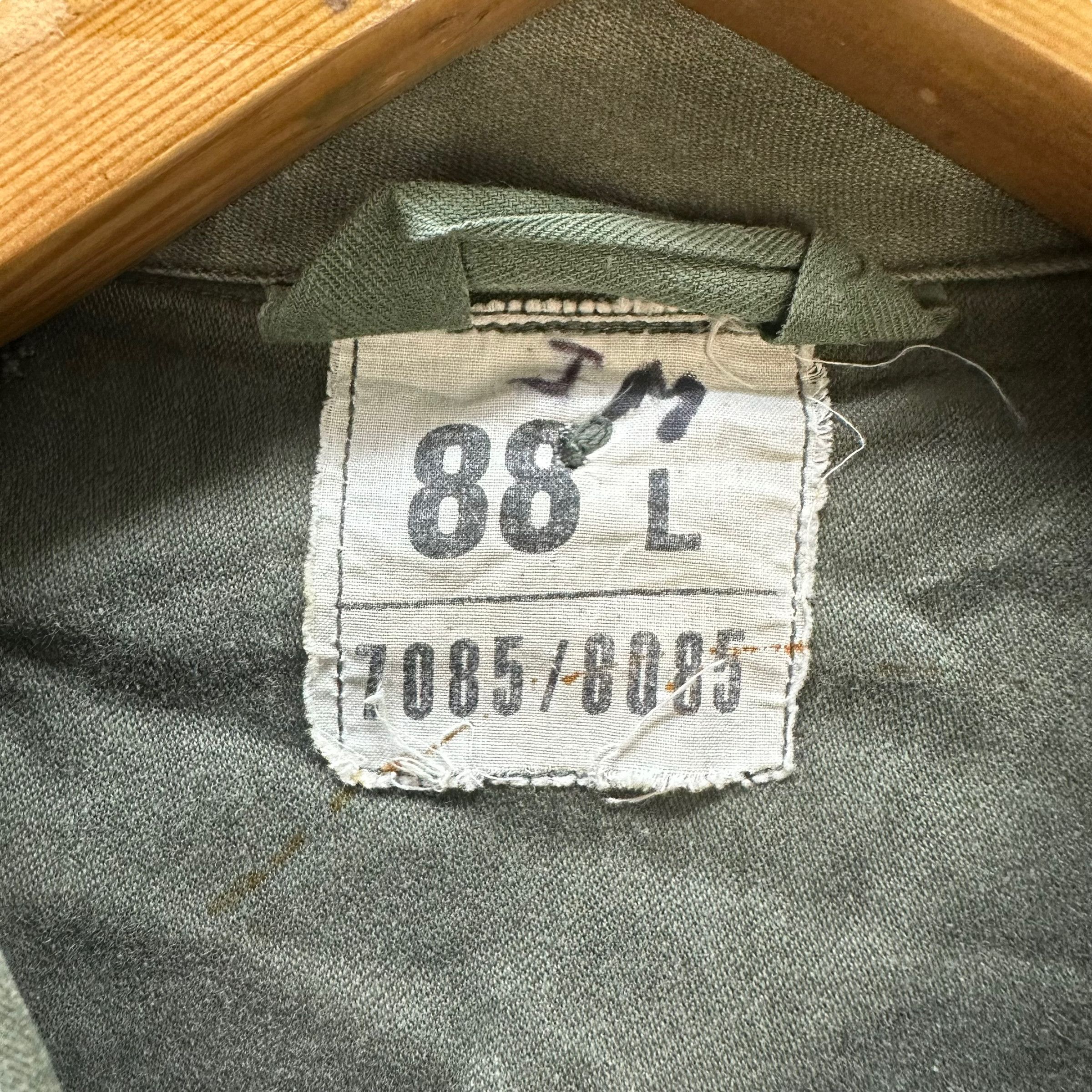 Vintage SAPIVOG UXEGNEY 1976 FRENCH MILITARY JACKET #8546-013 Size US L / EU 52-54 / 3 - 8 Thumbnail