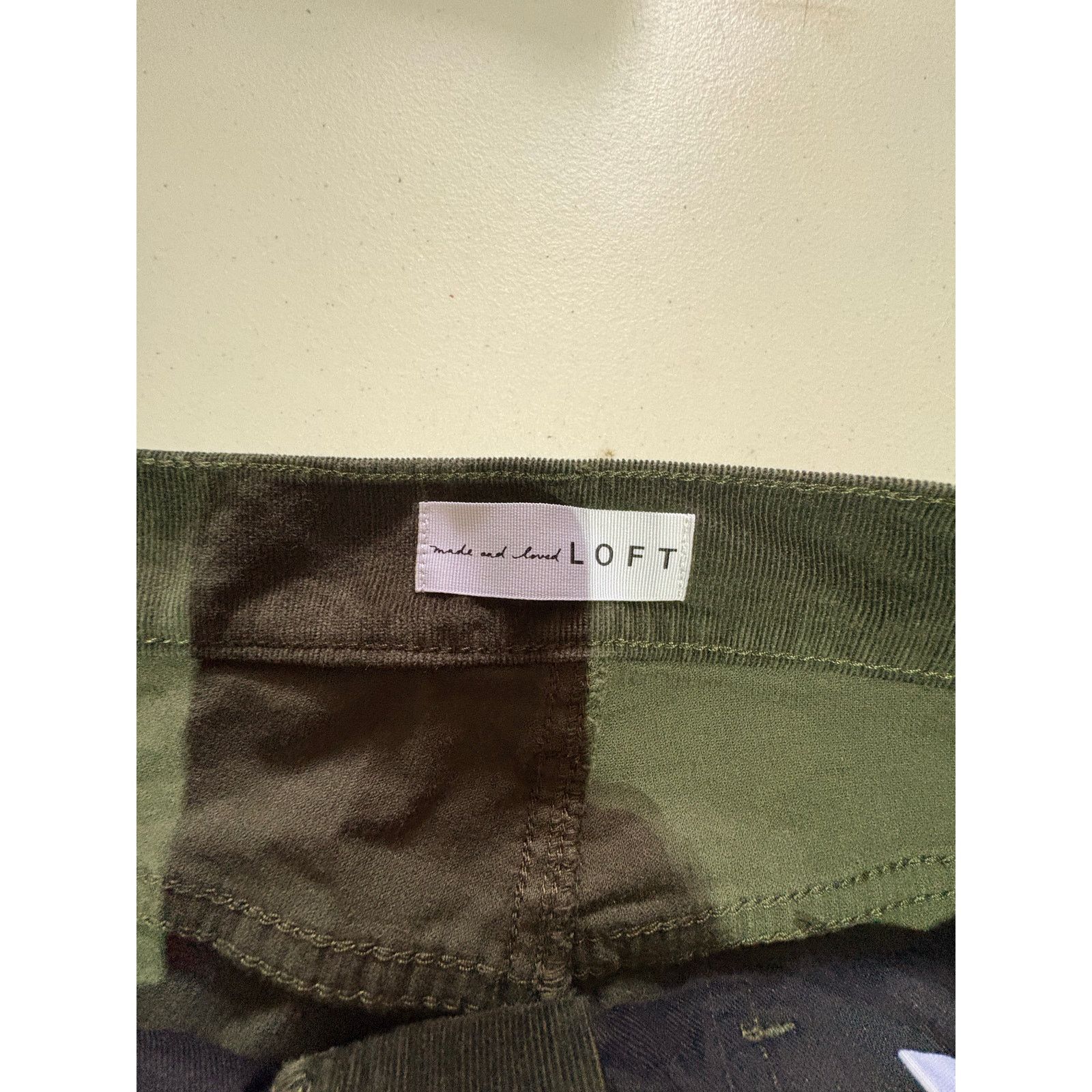 Loft LOFT Corduroy Pants Women’s 27 4 Olive Green Skinny Size 27" / US 4 / IT 40 - 4 Thumbnail
