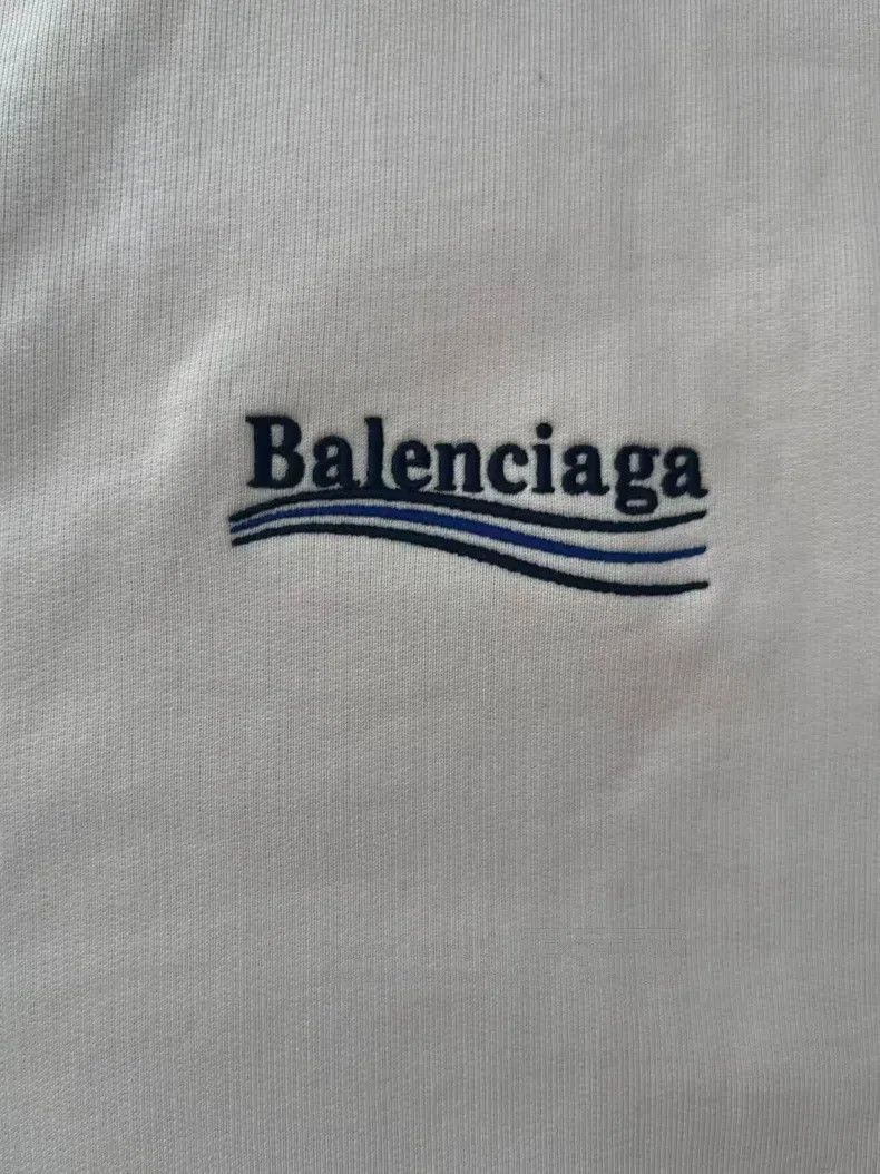 Balenciaga Balenciaga Logo Printed Sweatshirt Size US L / EU 52-54 / 3 - 3 Thumbnail