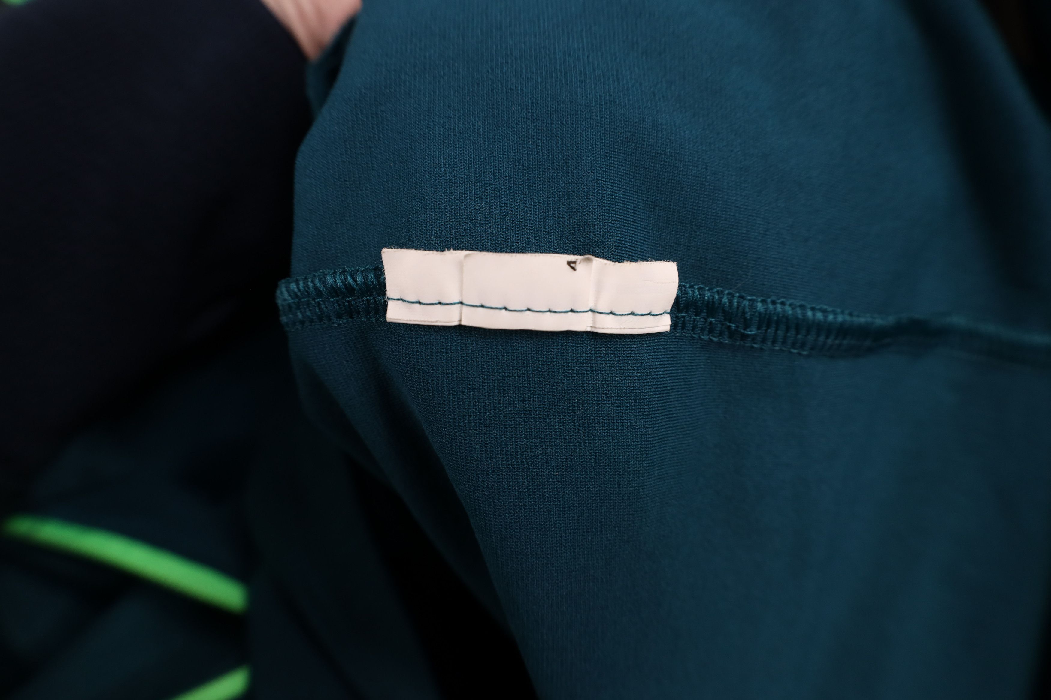 Under Armour Under Armour Color Block Half Zip Hooded Jacket Fitted Size US M / EU 48-50 / 2 - 12 Thumbnail
