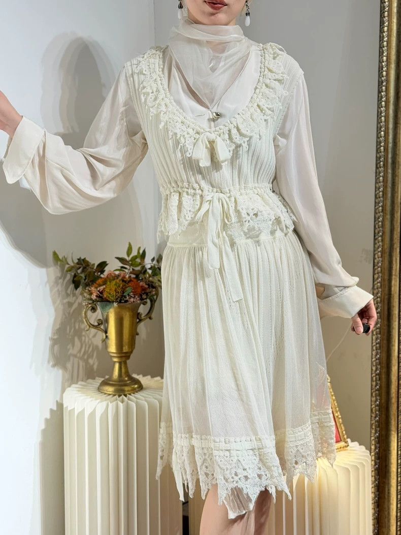 Vivienne Westwood Vivienne Westwood White perspective hook lace pants set Size M / US 6-8 / IT 42-44 - 4 Thumbnail