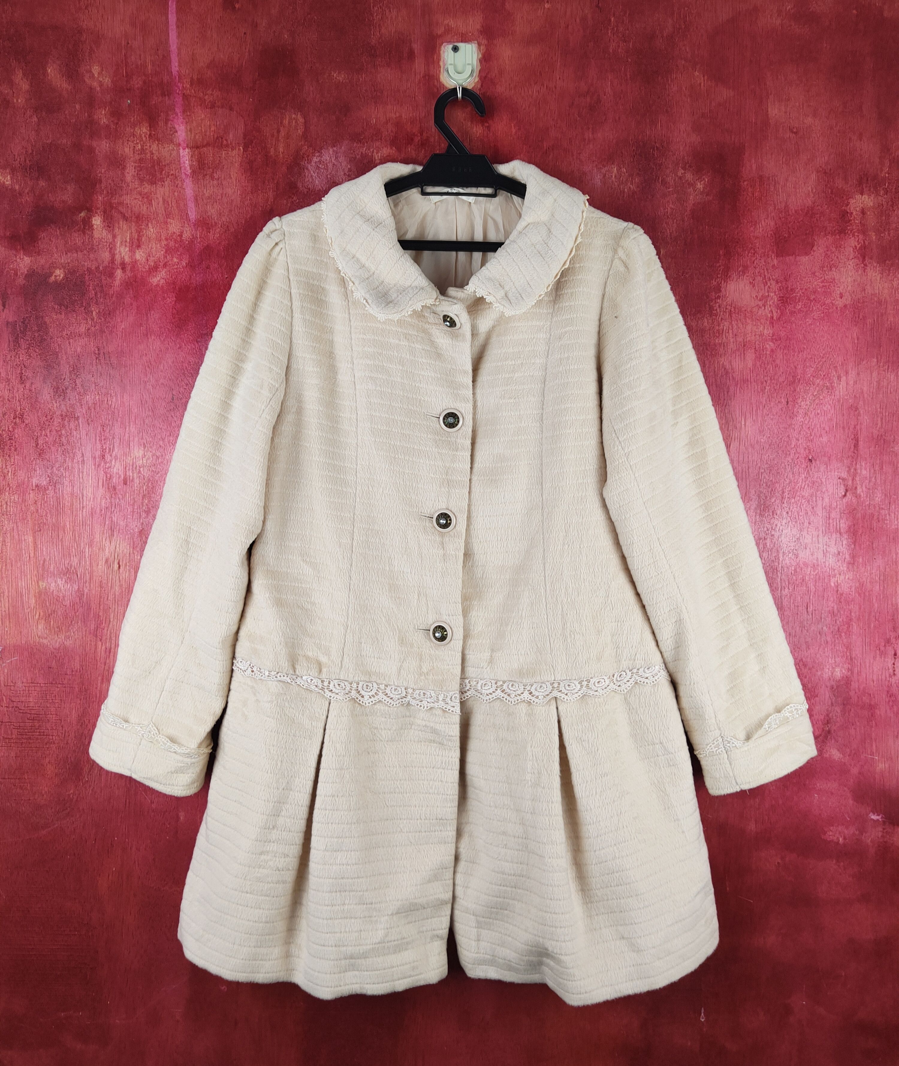 Other Avant garde fashion by Axes Femme Cream Coats Size L / US 10 / IT 46 - 1 Thumbnail