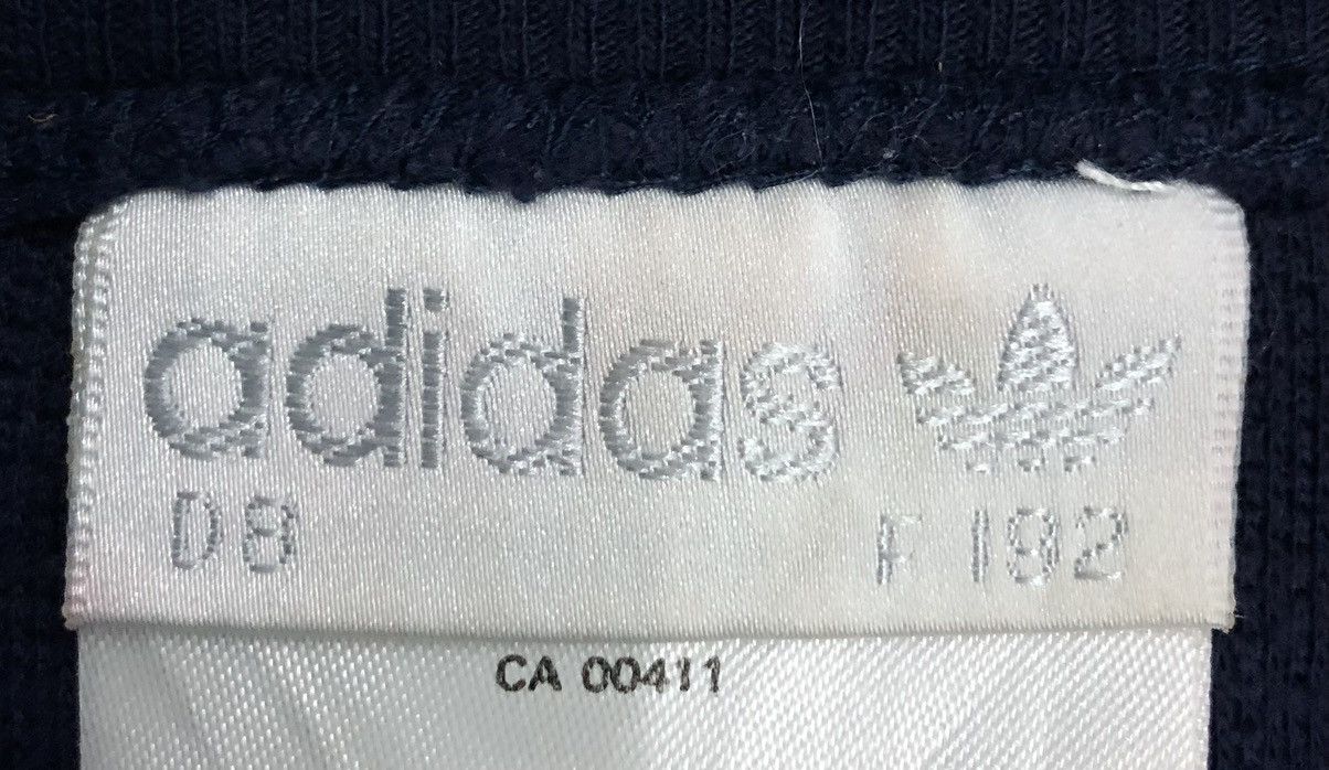 Adidas Vintage Adidas Sweatshirt Size US L / EU 52-54 / 3 - 7 Thumbnail