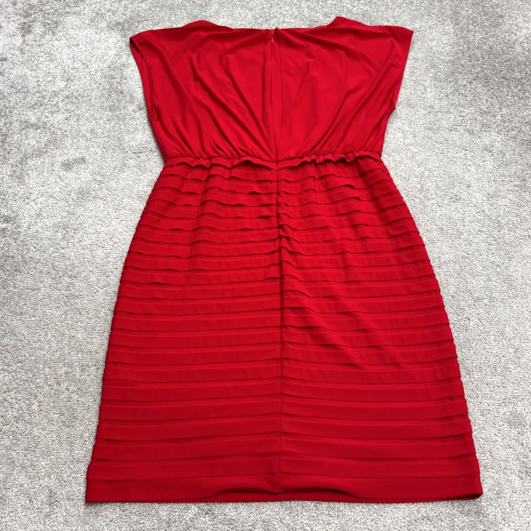 Adrianna Papell Adrianna Papell Shutter Pleated Tiered Sheath Dress Womens 14 Red Knee Length Sleeveless Round Neck Zip Vintage No Size XL / US 12-14 / IT 48-50 - 2 Thumbnail